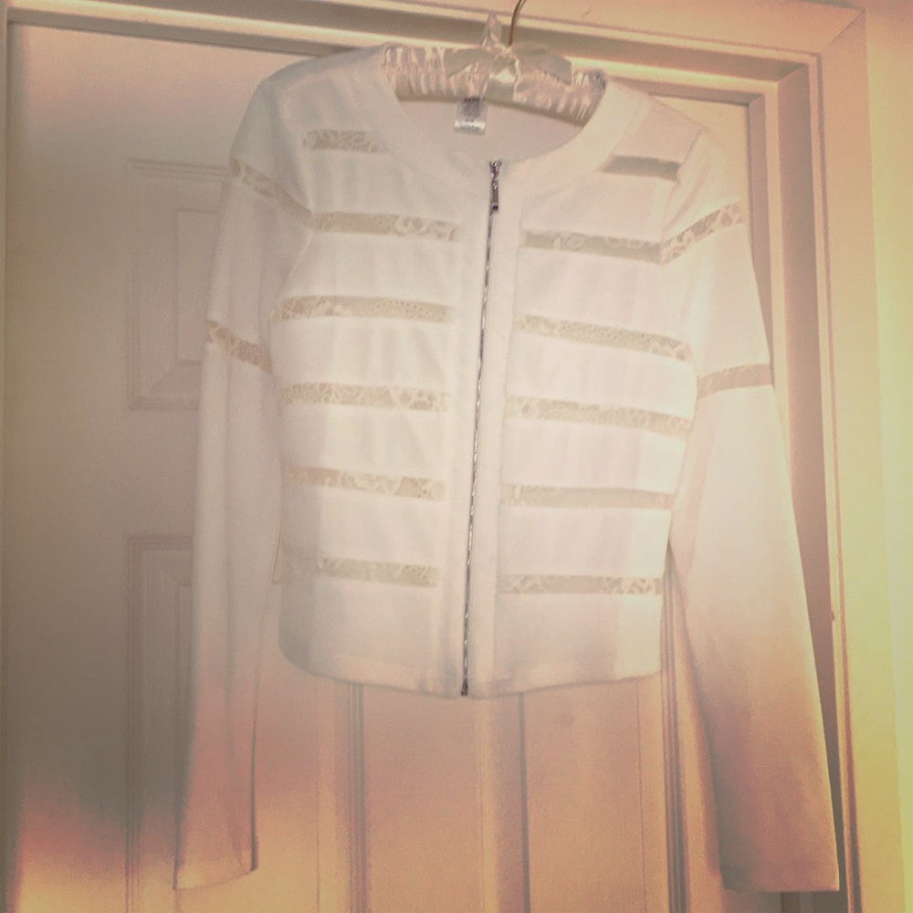 A’Gaci White Lace Blazer NEVER WORN